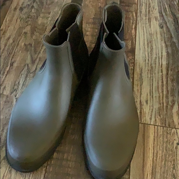 Bootie - Picture 3 of 6